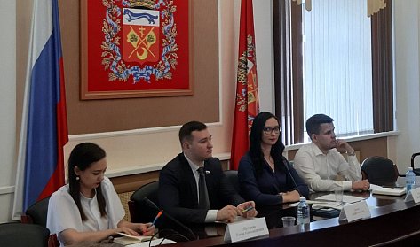 Инициативы молодых парламентариев